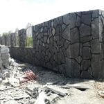 نصب سنگ لاشه سنگ مالون واجرای دیوار درپوش ستون آبنما آلاچیق آتشکده