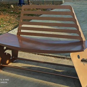 ساخت نیمکت پارکی و سطل زباله پارکی